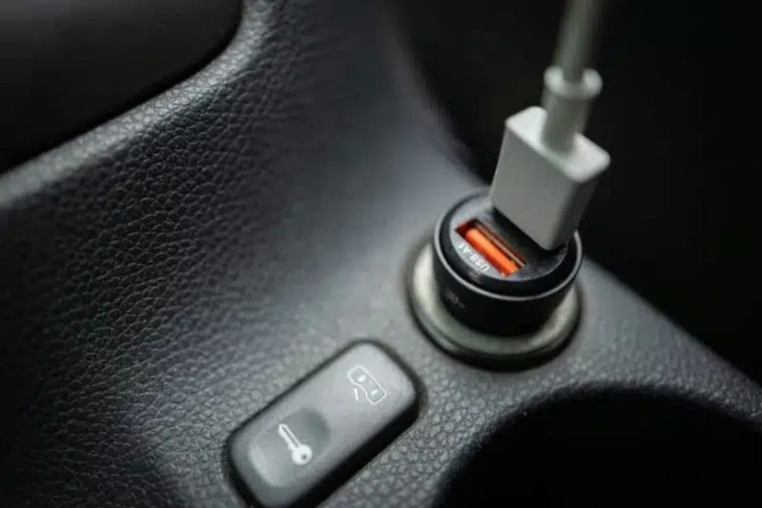 La multiprise USB allume-cigare