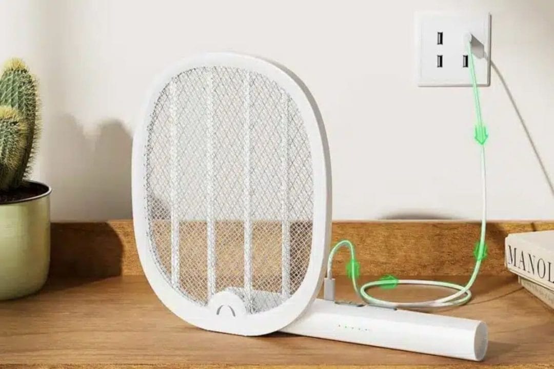 Raquette électrique anti-moustique