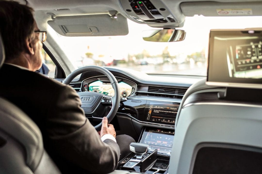 1 800 € par mois pour conduire une voiture radar privée