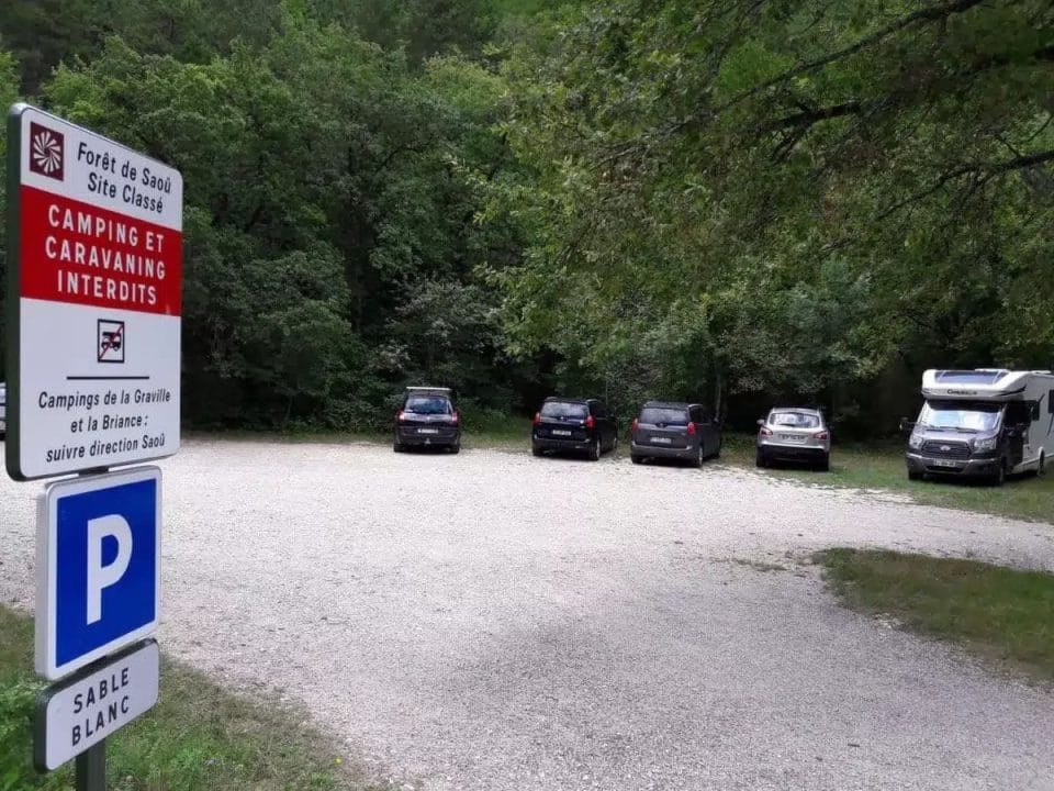 Police camping-car