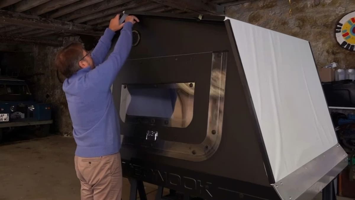 Transformer-sa-voiture-en-mini-camping-car-1